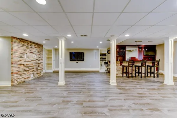 $885,000 | 1 Demott Drive, Whitehouse Station, NJ 08889