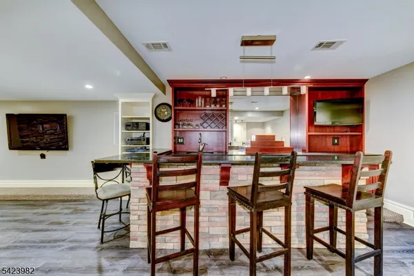 $885,000 | 1 Demott Drive, Whitehouse Station, NJ 08889