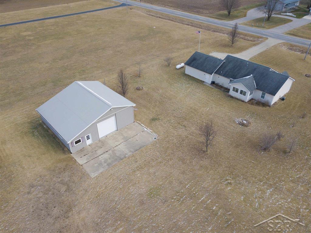 503 East Shaffer Road Hope, MI 48628 - Photo 33 of 35