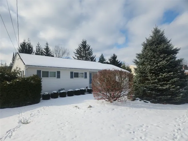$2,000 | 908 Case Drive, Vestal, NY 13850