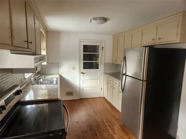 $2,000 | 908 Case Drive, Vestal, NY 13850