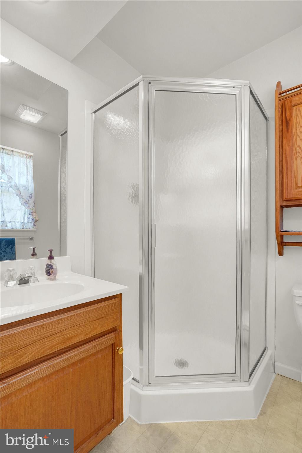 667 Hayley Road York, PA 17404 - Photo 13 of 26 Gallery Image 13