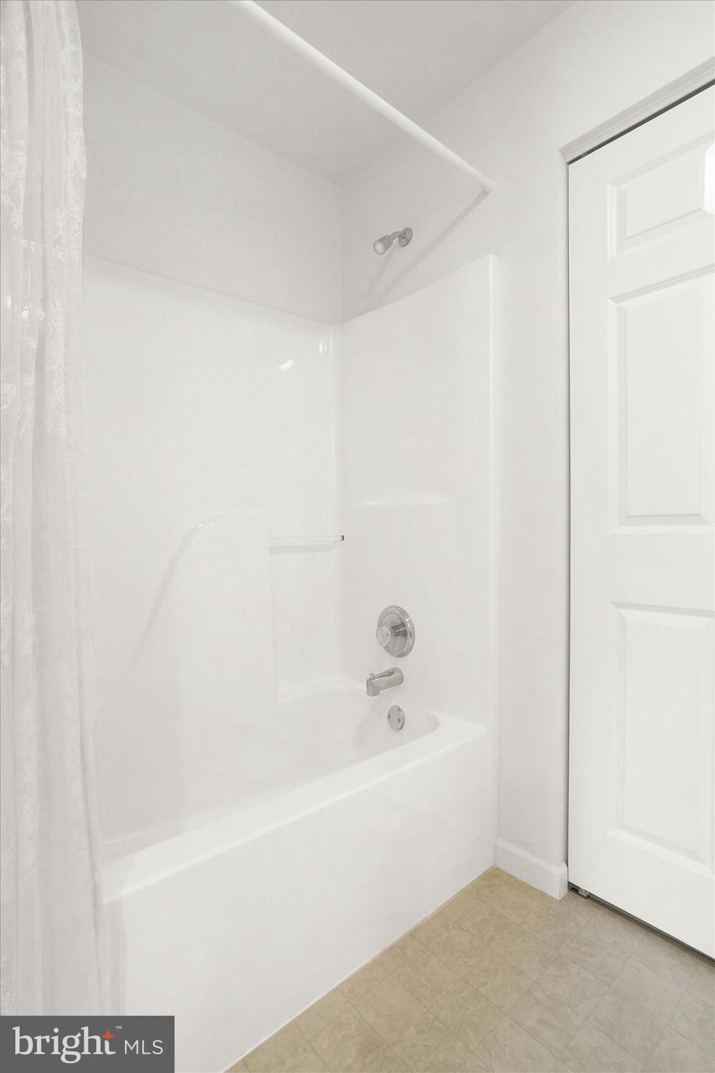 667 Hayley Road York, PA 17404 - Photo 16 of 26 Gallery Image 16