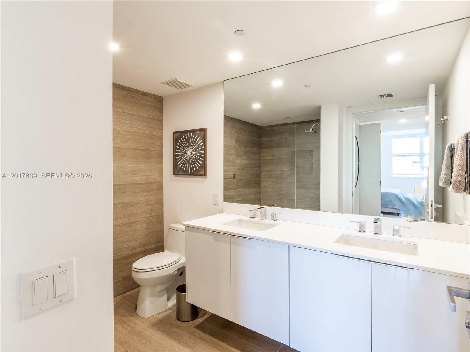 2475 Brickell Avenue, Unit 903 Miami, FL 33129 - Photo 12 of 24