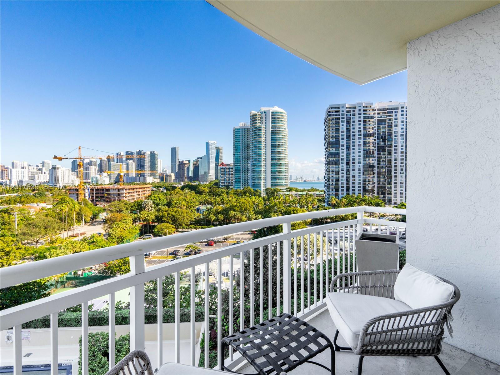 2475 Brickell Avenue, Unit 903 Miami, FL 33129 - Photo 4 of 24