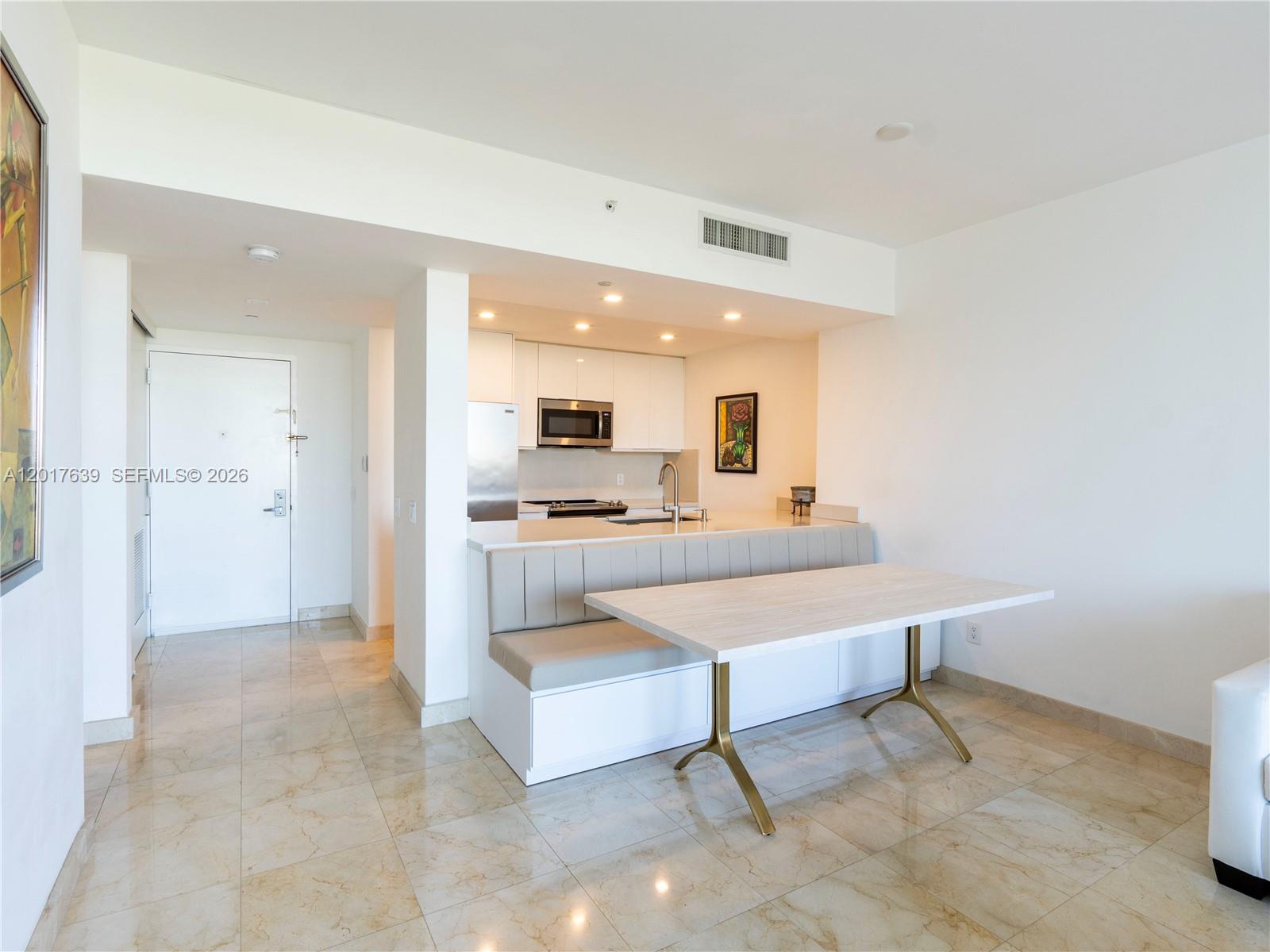 2475 Brickell Avenue, Unit 903 Miami, FL 33129 - Photo 5 of 24