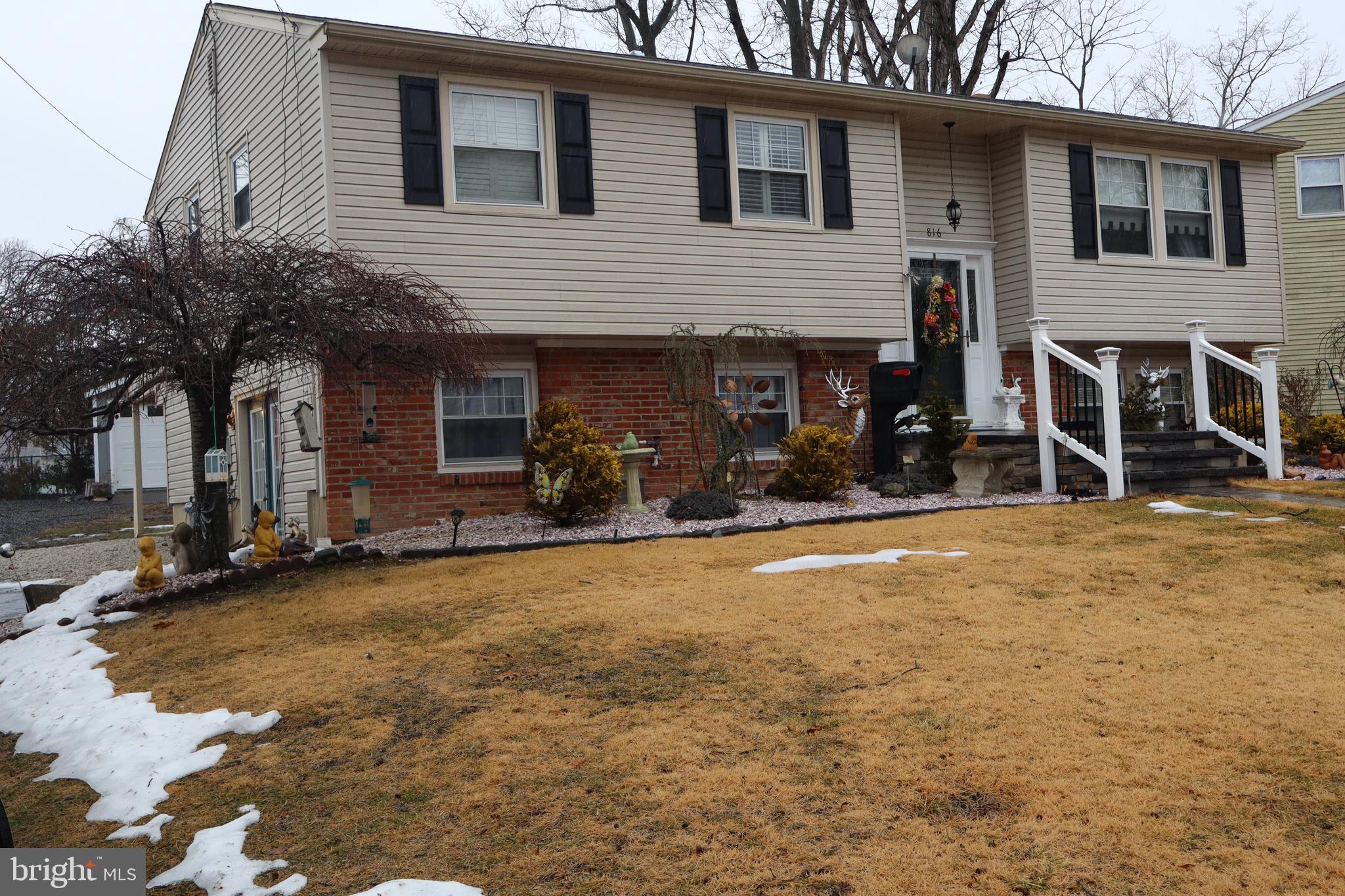 816 Coach Road Blackwood, NJ 08012 - Photo 2 of 29