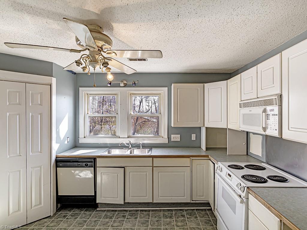 625 Paramount Street High Point, NC 27260 - Photo 13 of 21 Gallery Image 13