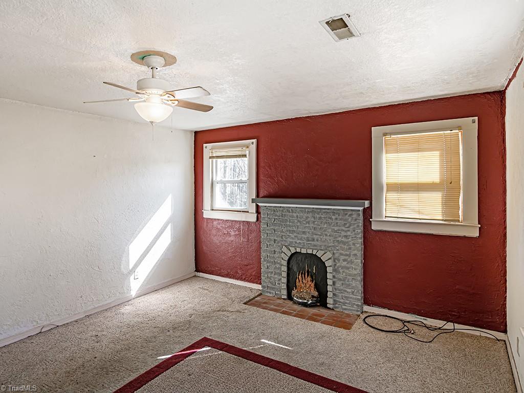 625 Paramount Street High Point, NC 27260 - Photo 4 of 21 Gallery Image 4