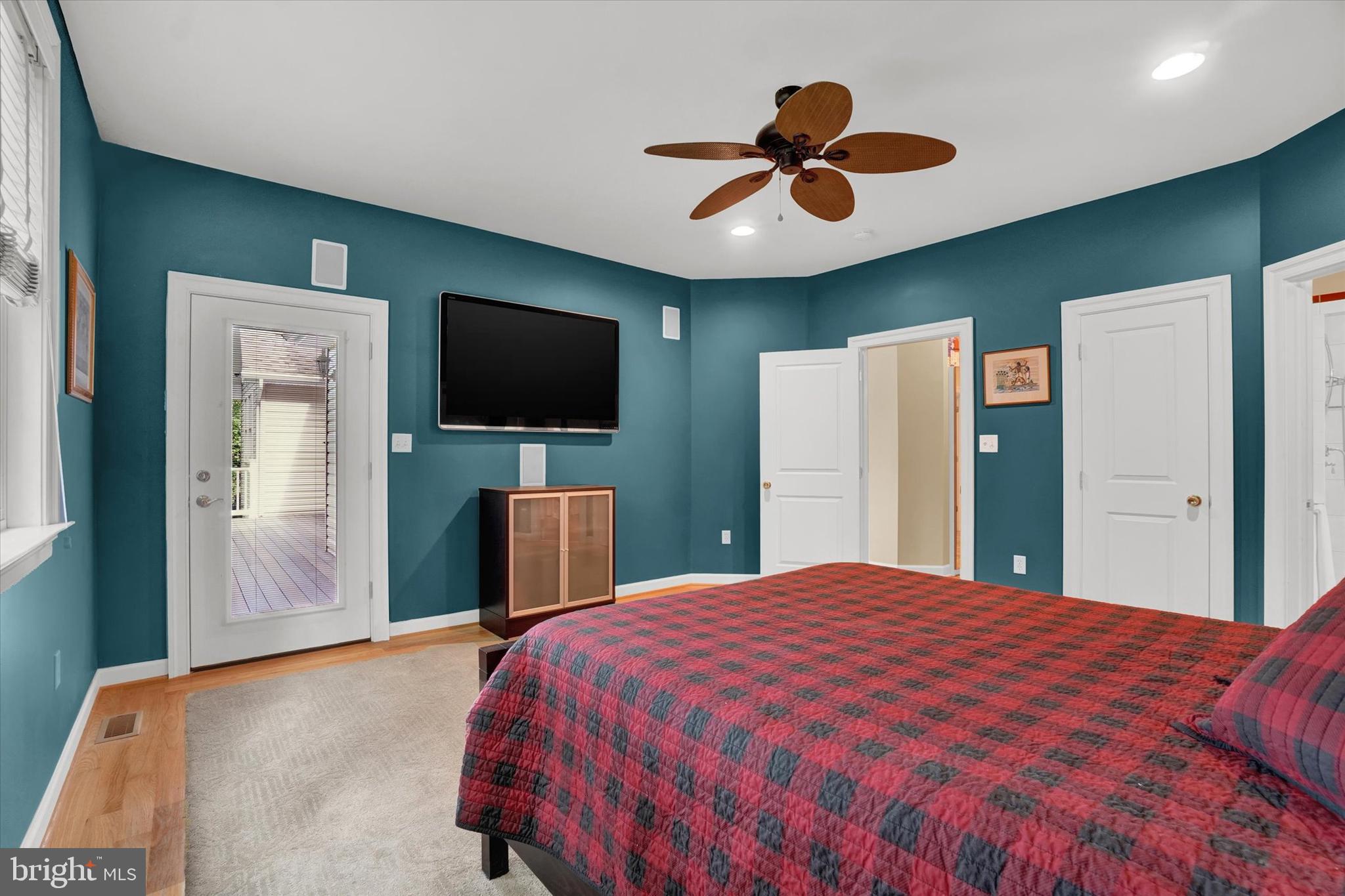19440 Vernon Road White Hall, MD 21161 - Photo 15 of 60 WIth adjoining walk-in closet and luxury bath.