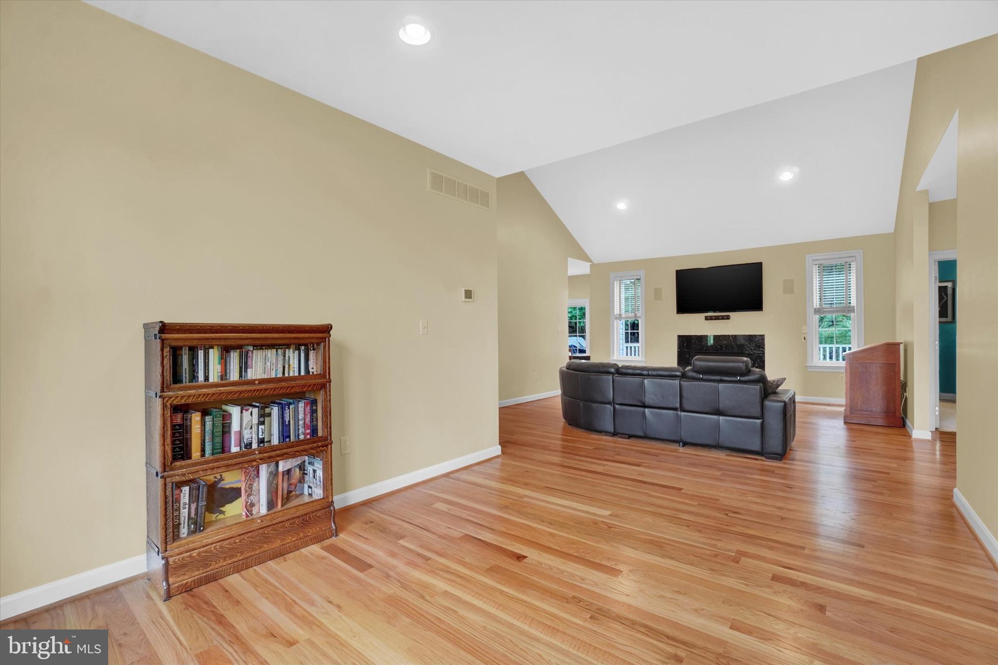 19440 Vernon Road White Hall, MD 21161 - Photo 8 of 60 WIth just enough separation, yet an open concept.