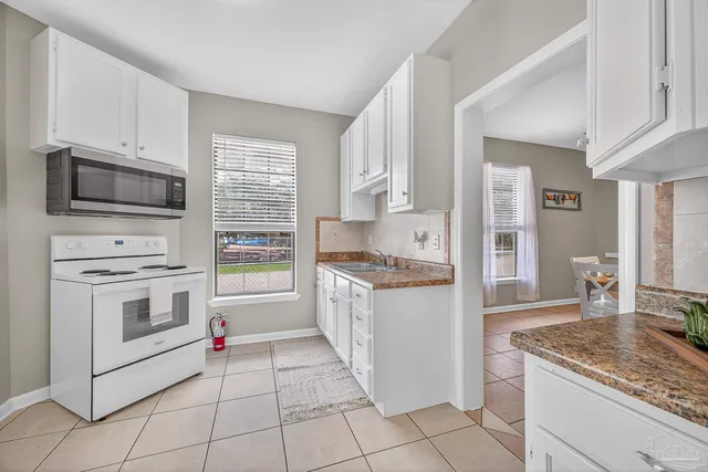 $209,600 | 2400 West Gadsden Street, Pensacola, FL 32505