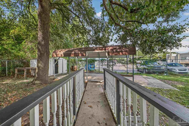 $209,600 | 2400 West Gadsden Street, Pensacola, FL 32505