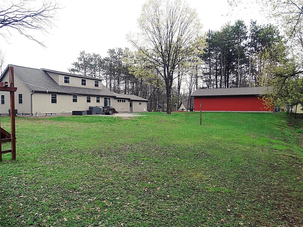 812 East Barker Street Rice Lake, WI 54868 - Photo 4 of 26
