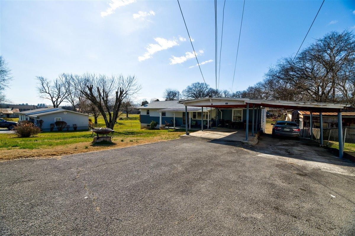 243 Davis Road Strawberry Plains, TN 37871 - Photo 4 of 30 Gallery Image 4