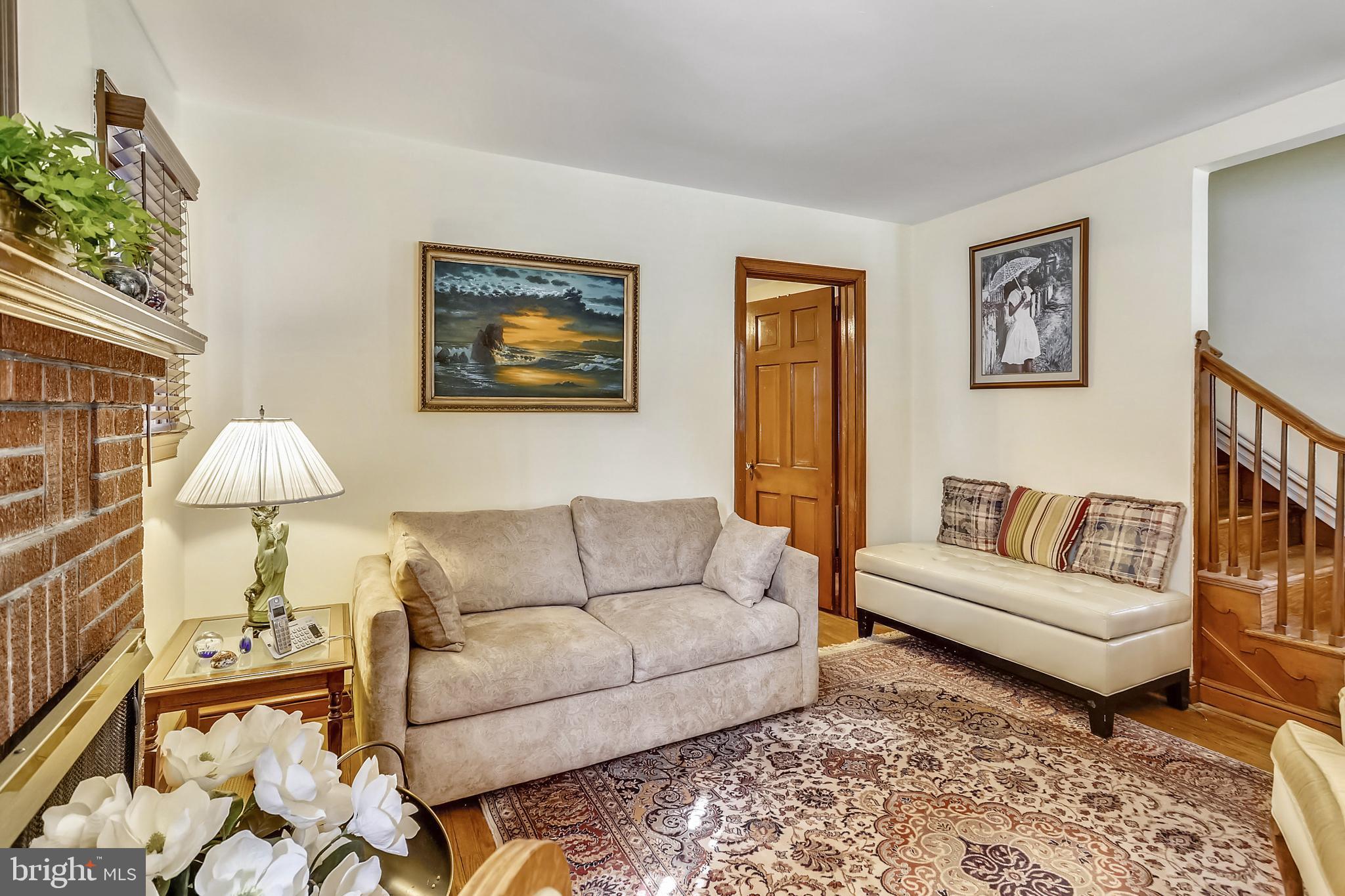 Main level living room