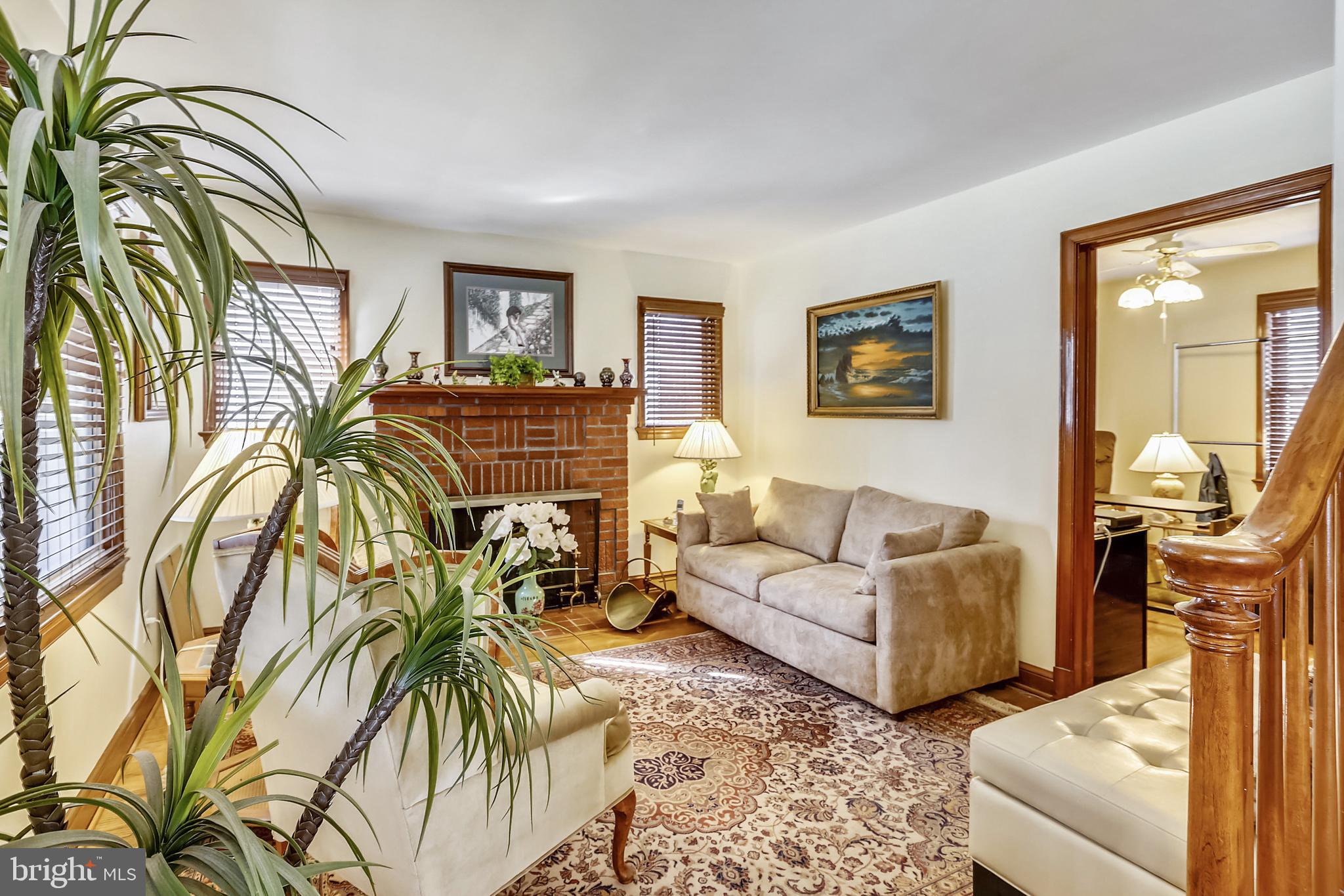 Main level living room