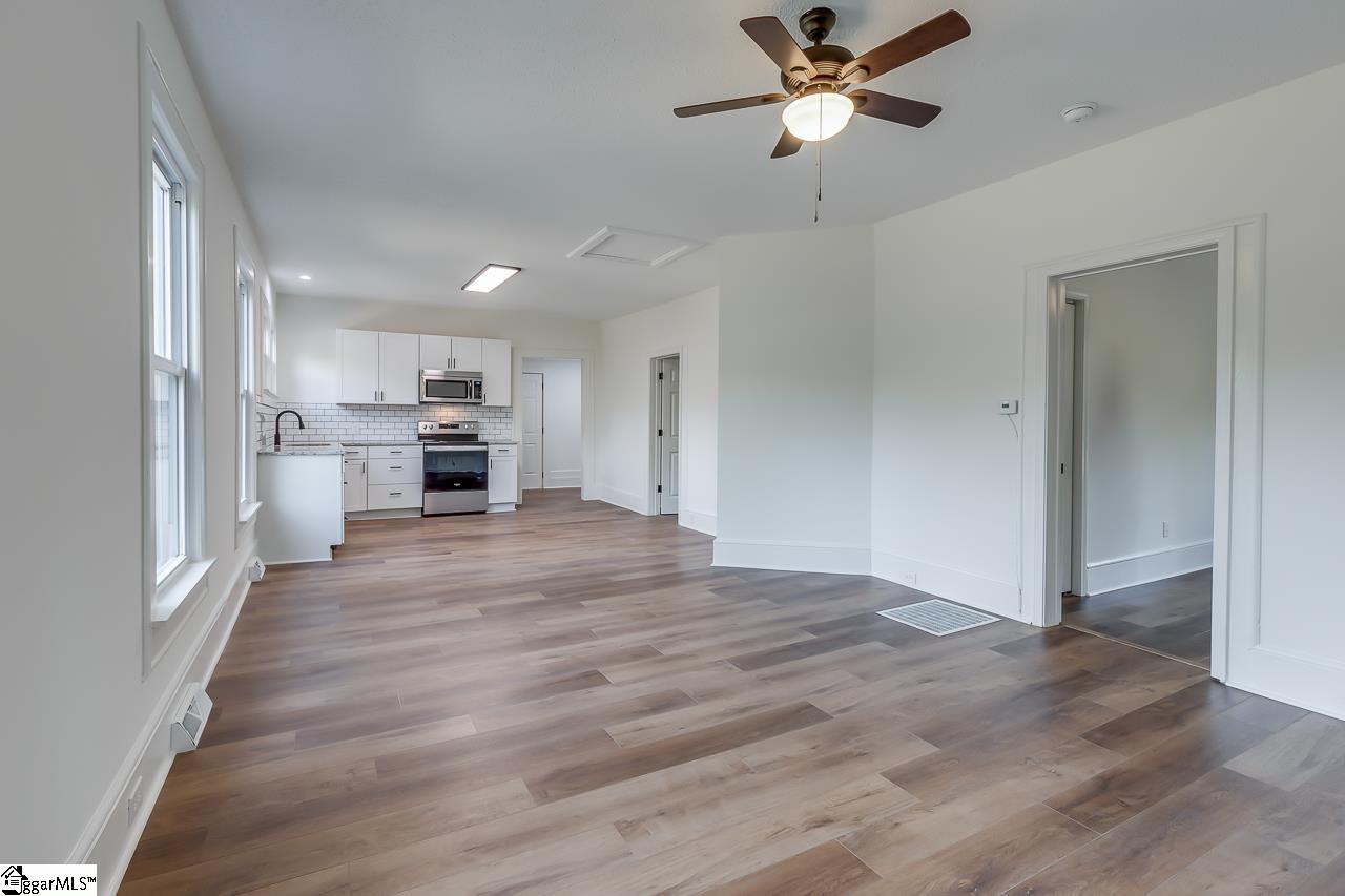 115 Ellison Circle Easley, SC 29640 - Photo 8 of 25 Gallery Image 8