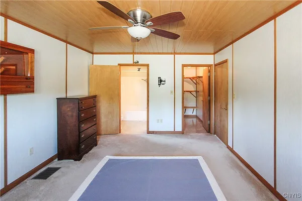 $289,900 | 8 Vrooman Road, Pitcairn, NY 13648