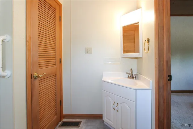 $299,900 | 8 Vrooman Road, Pitcairn, NY 13648