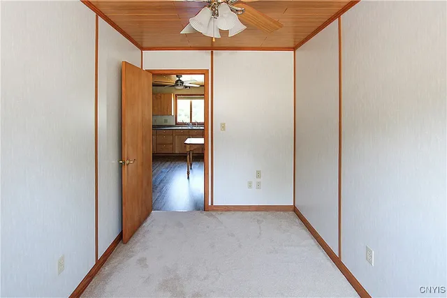 $299,900 | 8 Vrooman Road, Pitcairn, NY 13648