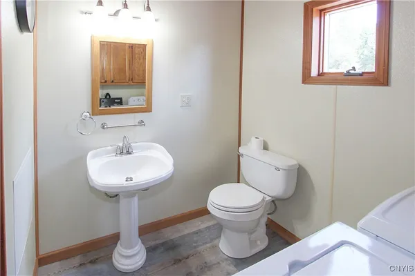 $289,900 | 8 Vrooman Road, Pitcairn, NY 13648