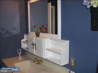 35 Sherbrooke Road Ewing, NJ 08638 - Photo 4 of 6 Bathroom