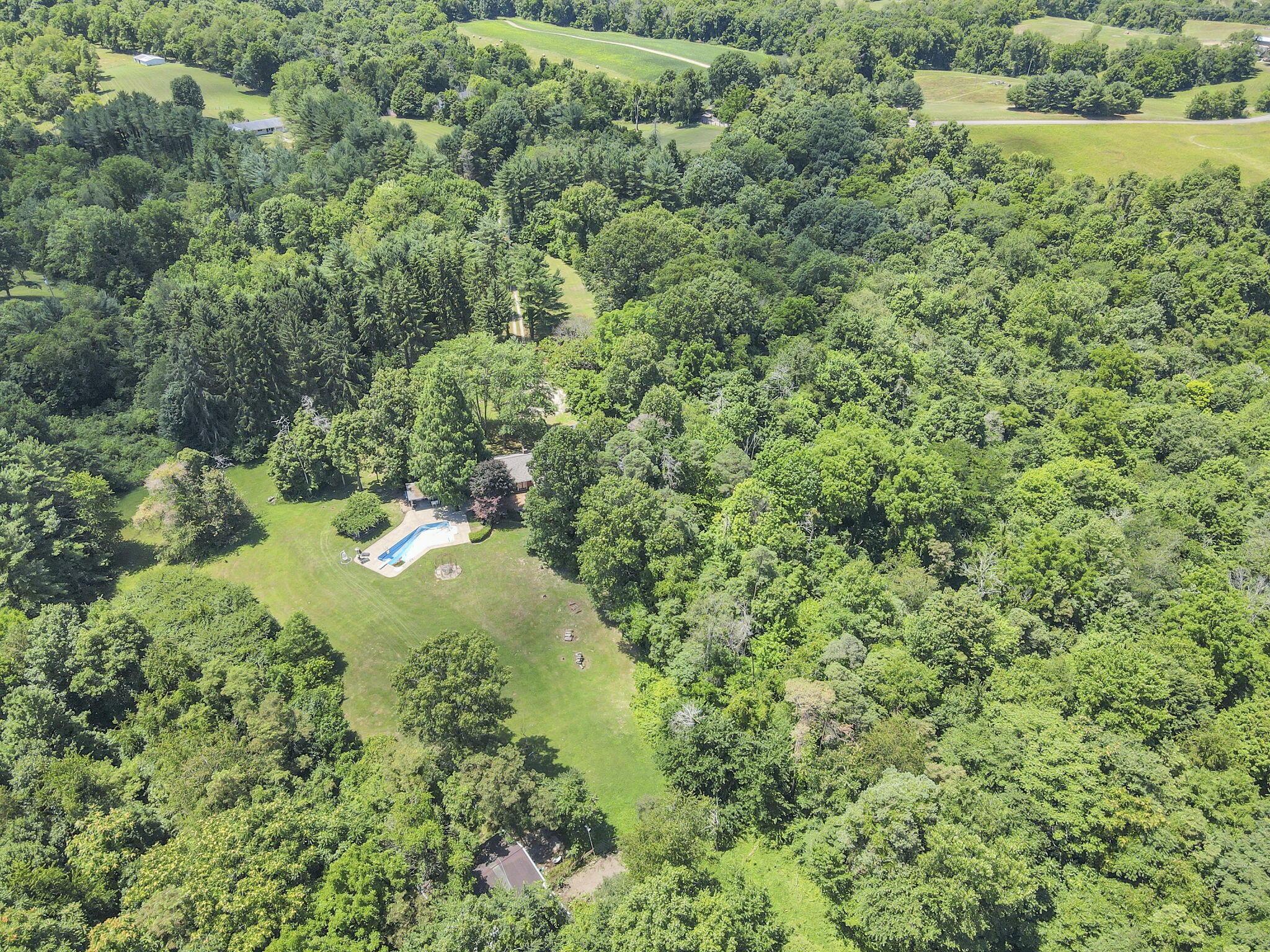 7255 Ridge Road Zanesville, OH 43701 - Photo 88 of 91 104-web-or-mls-dji_fly_20240701_124132_5