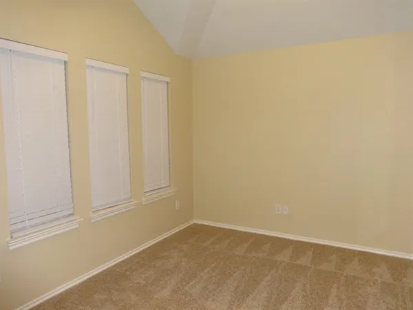 $2,060 | 20335 Mammoth Falls Drive, Tomball, TX 77375