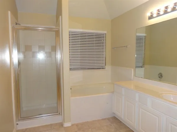 $2,060 | 20335 Mammoth Falls Drive, Tomball, TX 77375