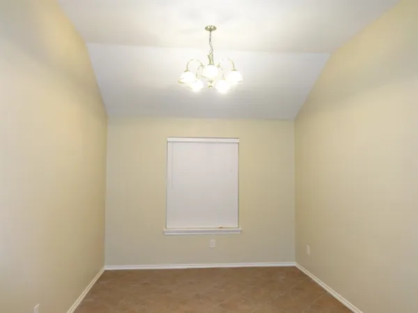 $2,060 | 20335 Mammoth Falls Drive, Tomball, TX 77375