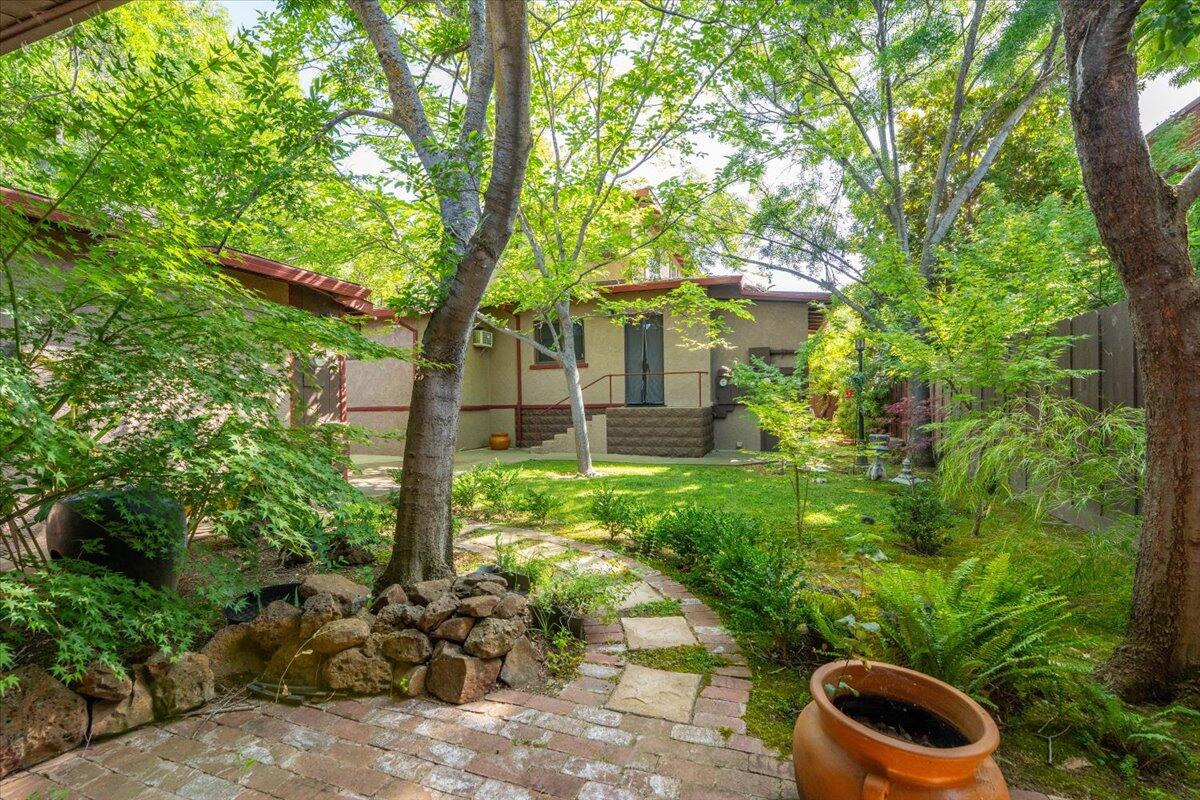 931 Rio Street Red Bluff, CA 96080 - Photo 49 of 54 a house view with a garden space