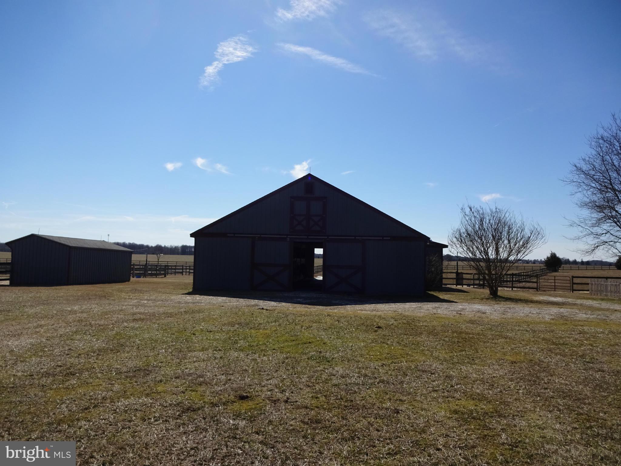8814 Fisher Road Denton, MD 21629 - Photo 22 of 30 6 stable center aisle barn
