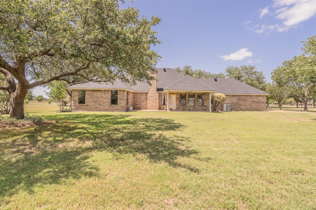 2305 Floyd Hampton Road Crowley, TX 76036 - Photo 35 of 40