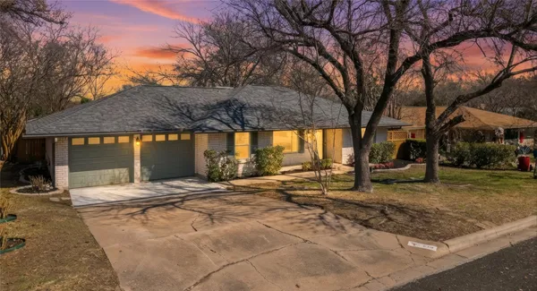 $575,000 | 1704 Shelbourne Drive, Austin, TX 78752