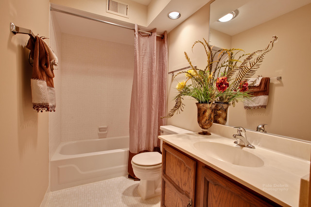 600 Old Hunt Road Fox River Grove, IL 60021 - Photo 17 of 24