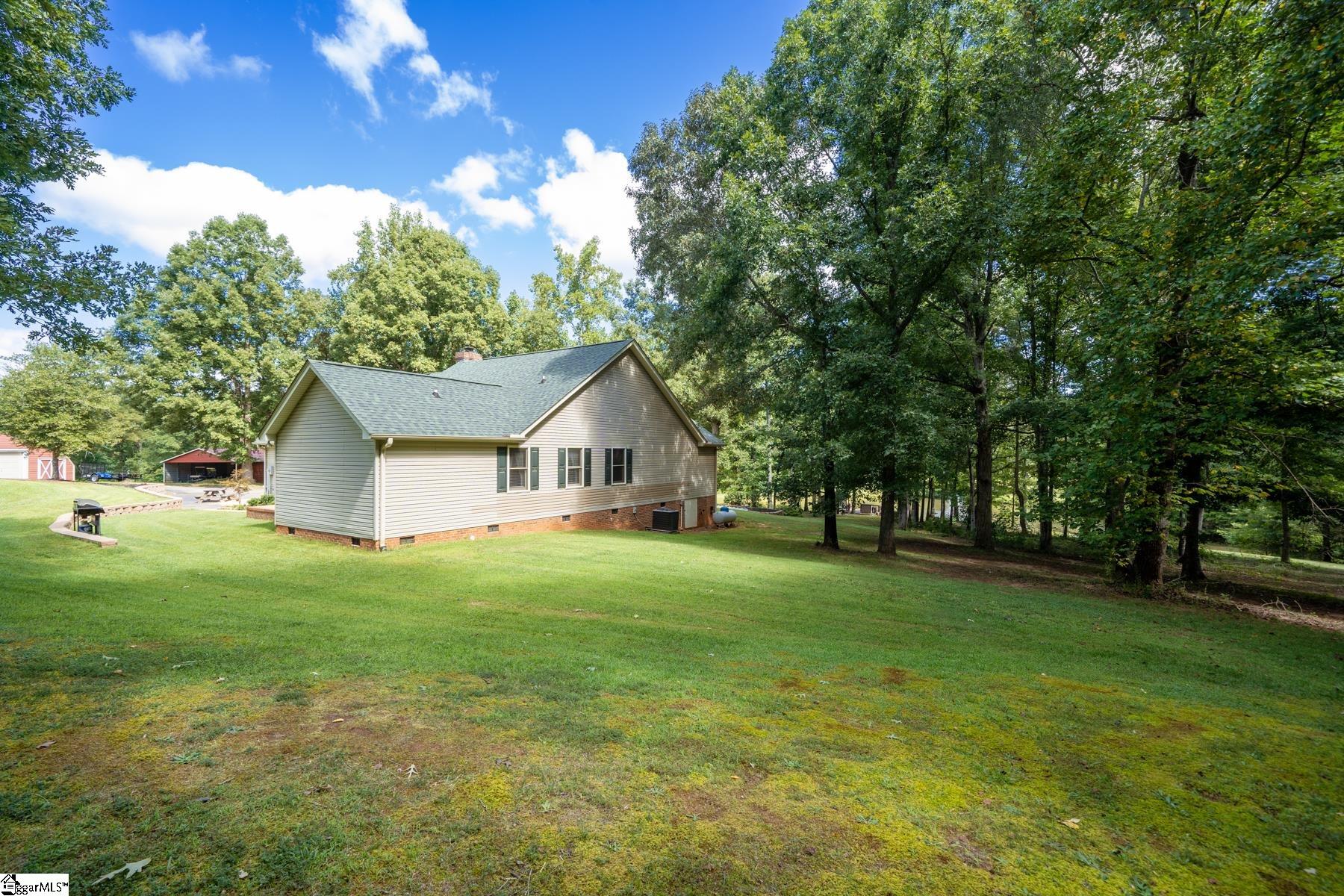 175 Brashears Road Campobello, SC 29322 - Photo 23 of 36