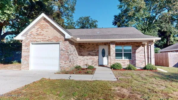 $1,895 | 394 Rosalie Maria Drive, Biloxi, MS 39531