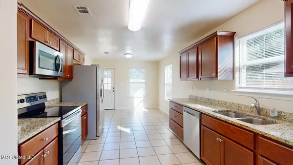 $1,895 | 394 Rosalie Maria Drive, Biloxi, MS 39531