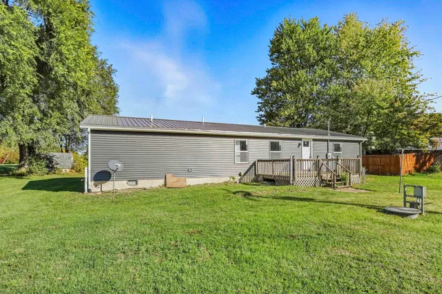 $204,900 | 406 West Lincoln Street, Ashley, IN 46705