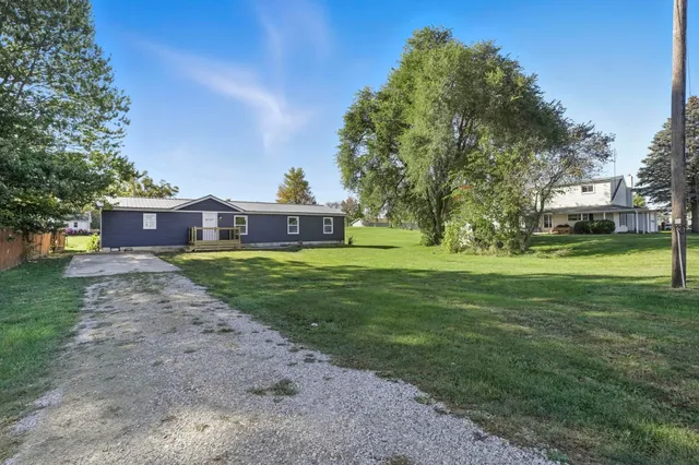 $204,900 | 406 West Lincoln Street, Ashley, IN 46705