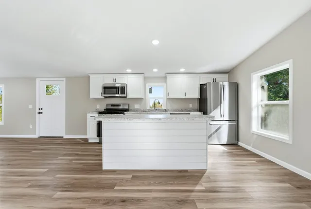 $204,900 | 406 West Lincoln Street, Ashley, IN 46705