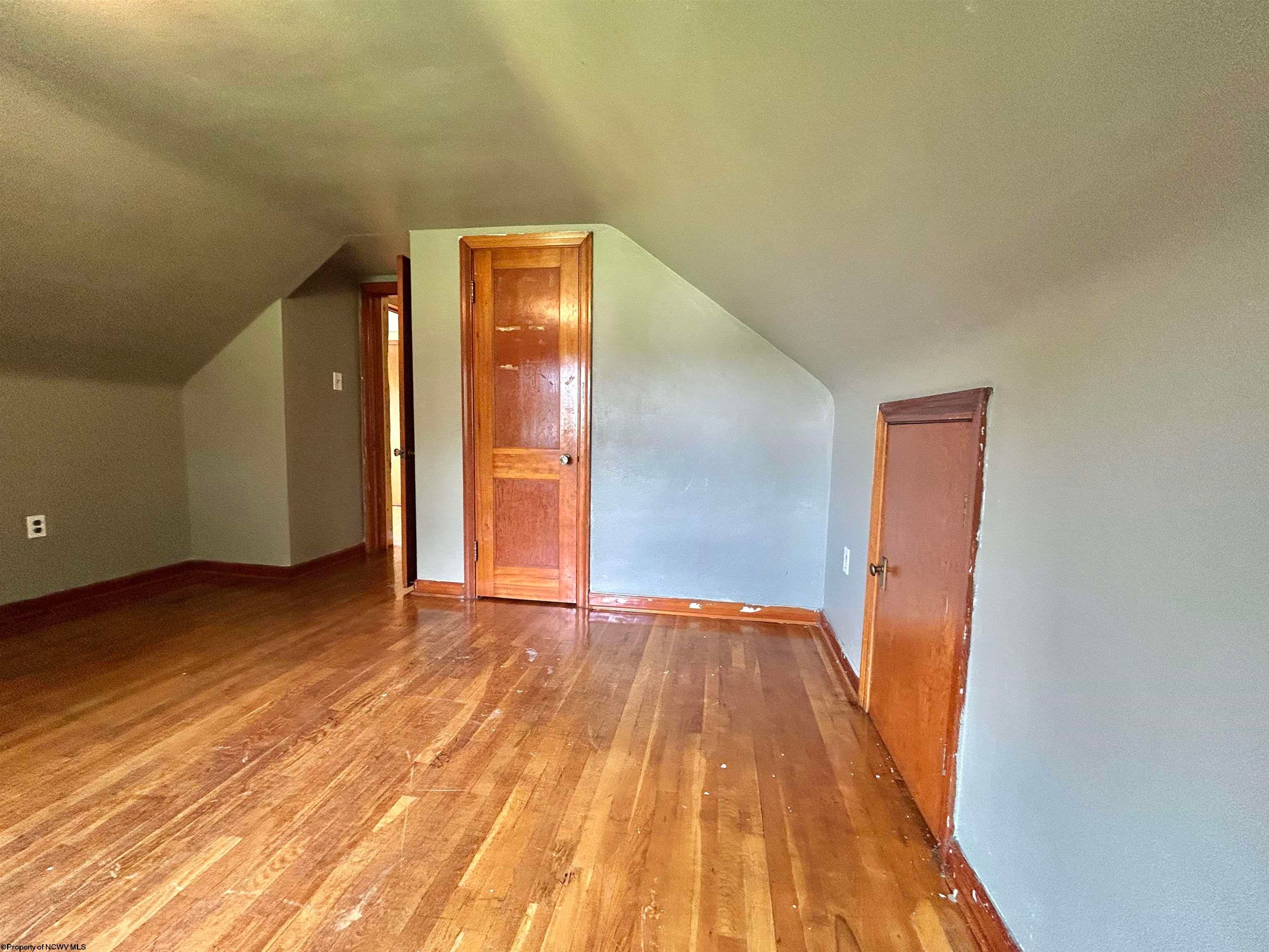 339 Chesapeake Road Fairmont, WV 26554 - Photo 17 of 25 Gallery Image 17