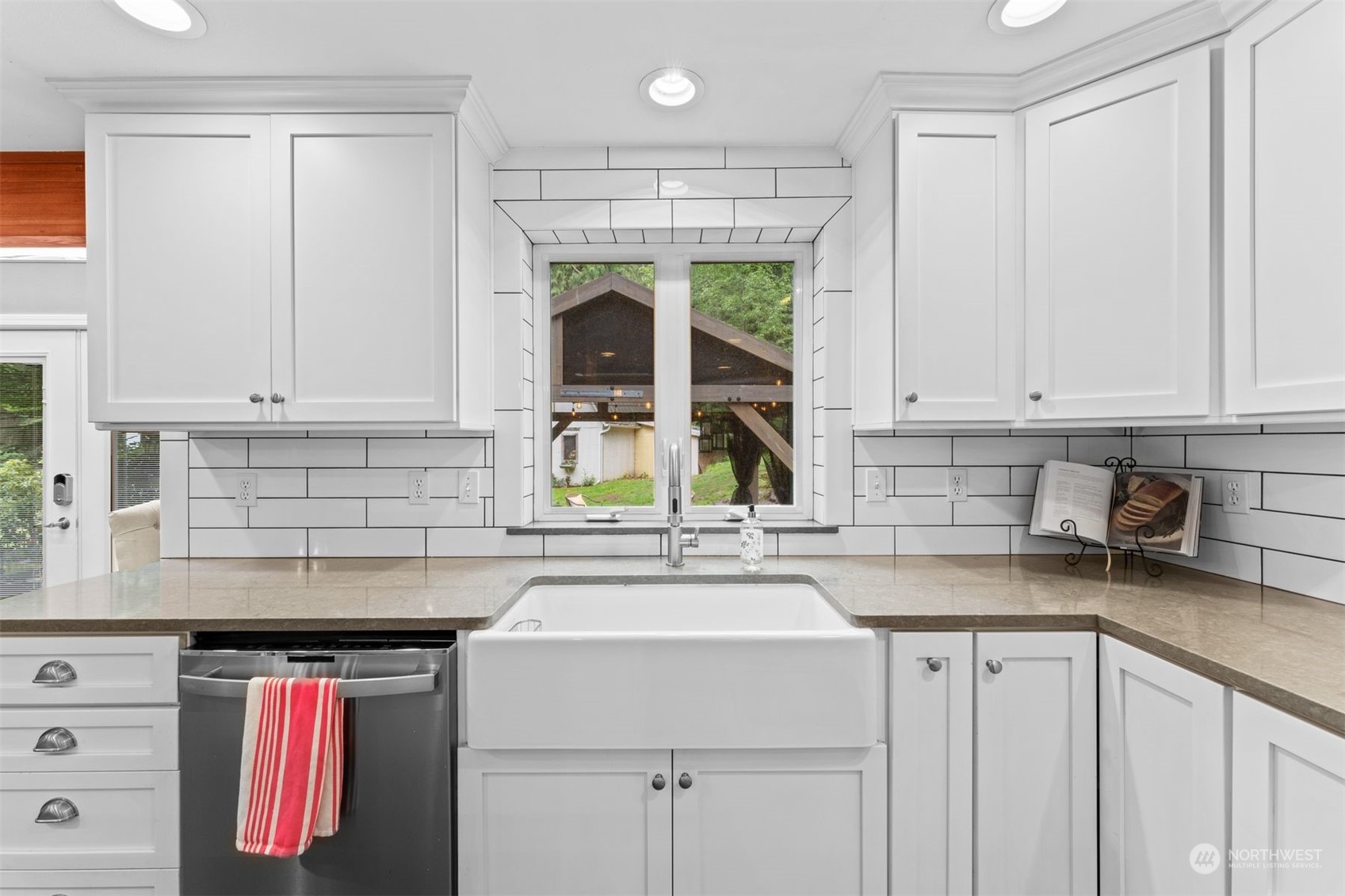 19031 Meadow Lake Road Snohomish, WA 98290 - Photo 10 of 36 Gallery Image 10
