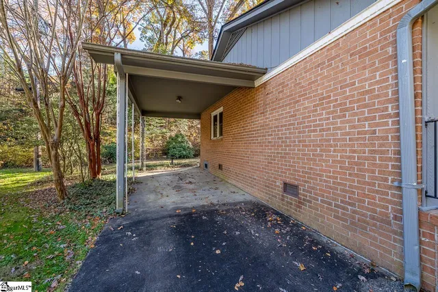 $210,000 | 1 B Heritage Court, Greenville, SC 29615