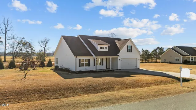 $368,000 | 45 Watersedge Lane, Smithfield, NC 27577