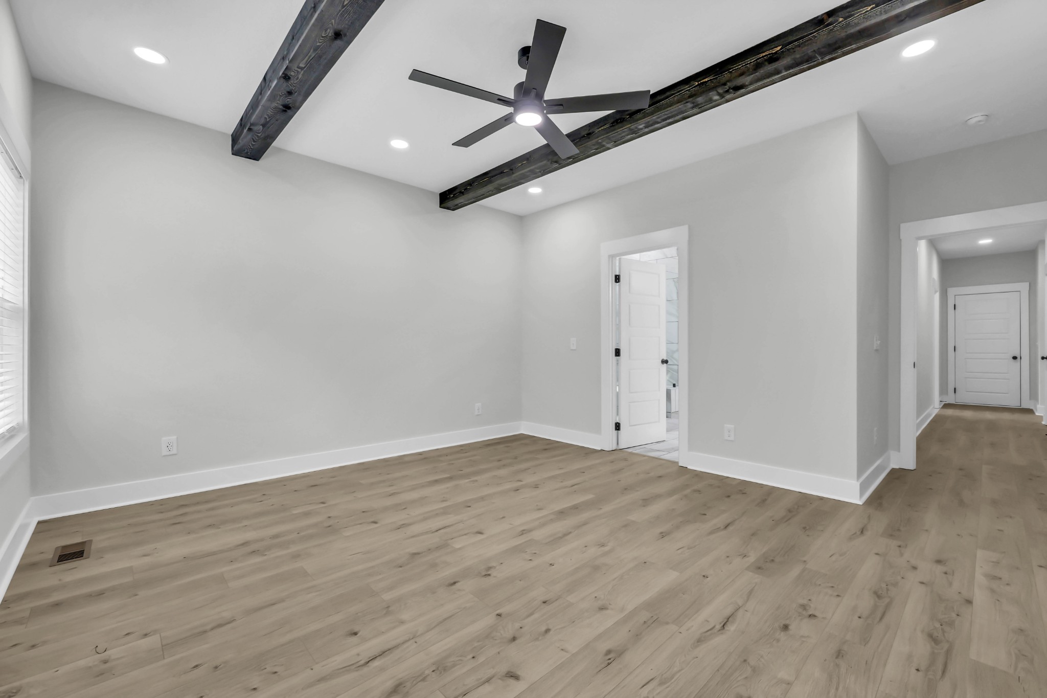1725 Powell Road Clarksville, TN 37043 - Photo 22 of 48 Gallery Image 22