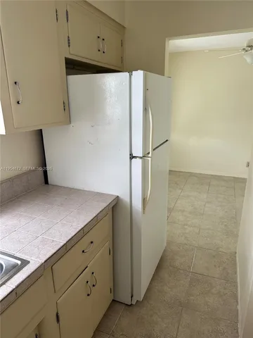 $1,300 | 2301 Northeast 2nd Street, Unit 18, Pompano Beach, FL 33062
