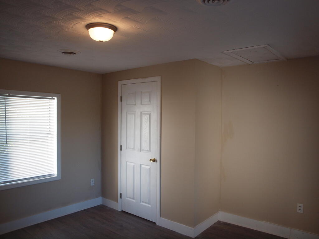 513 Adwolfe Road Marion, VA 24354 - Photo 8 of 10 Gallery Image 8