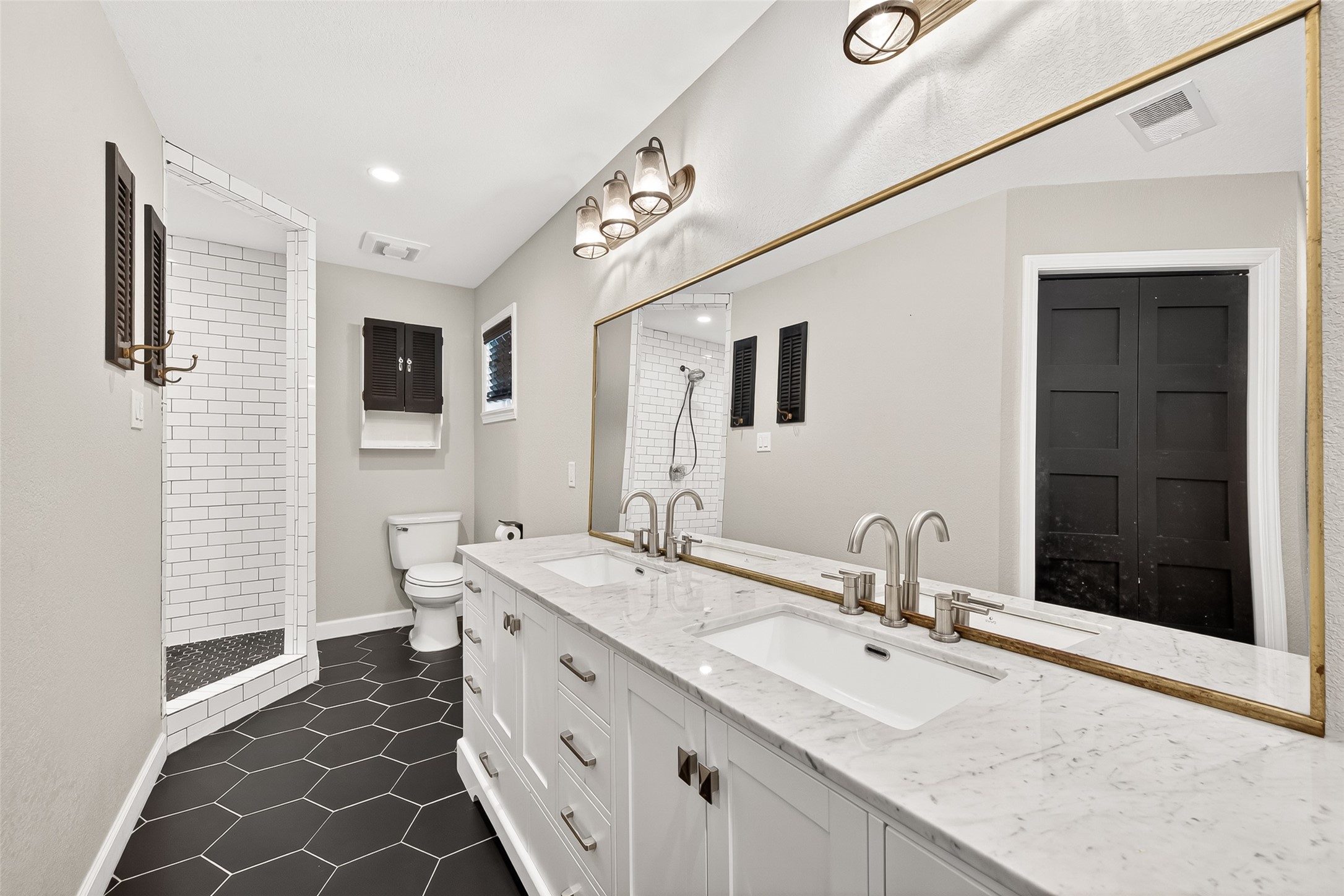 809 Bernard Avenue Rosenberg, TX 77471 - Photo 2 of 50
